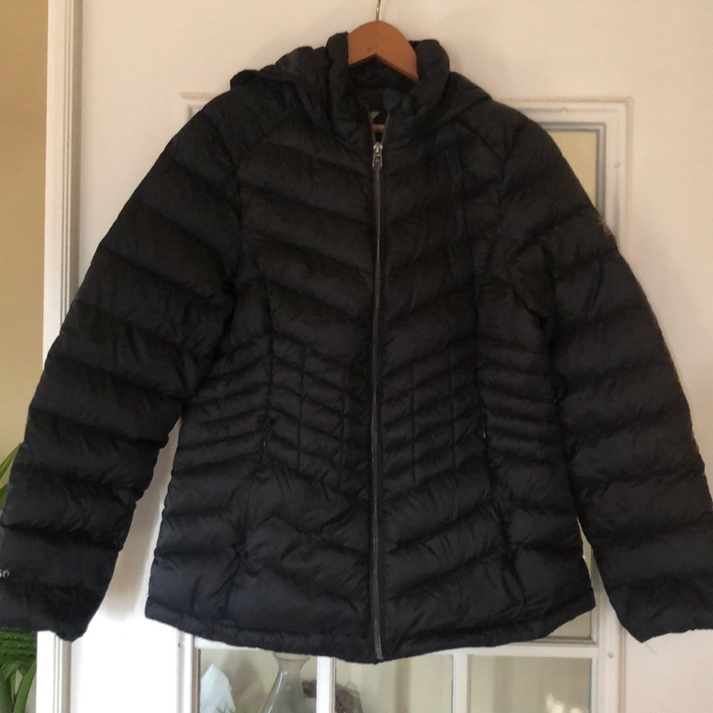 Women’s packable black coat